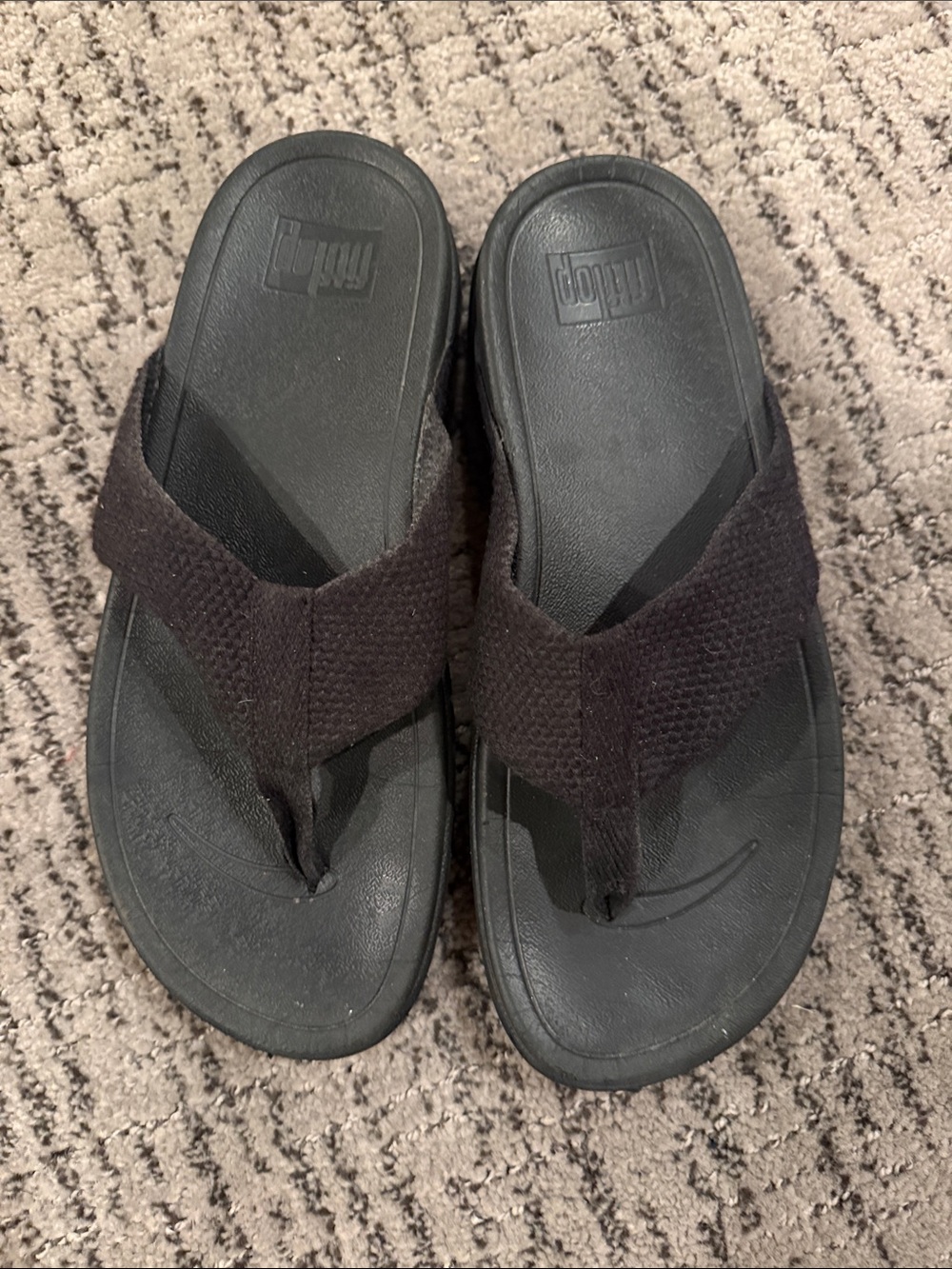 Women’s size 7 Fit Flops